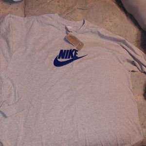 Nike Long Sleeve Tee NWT